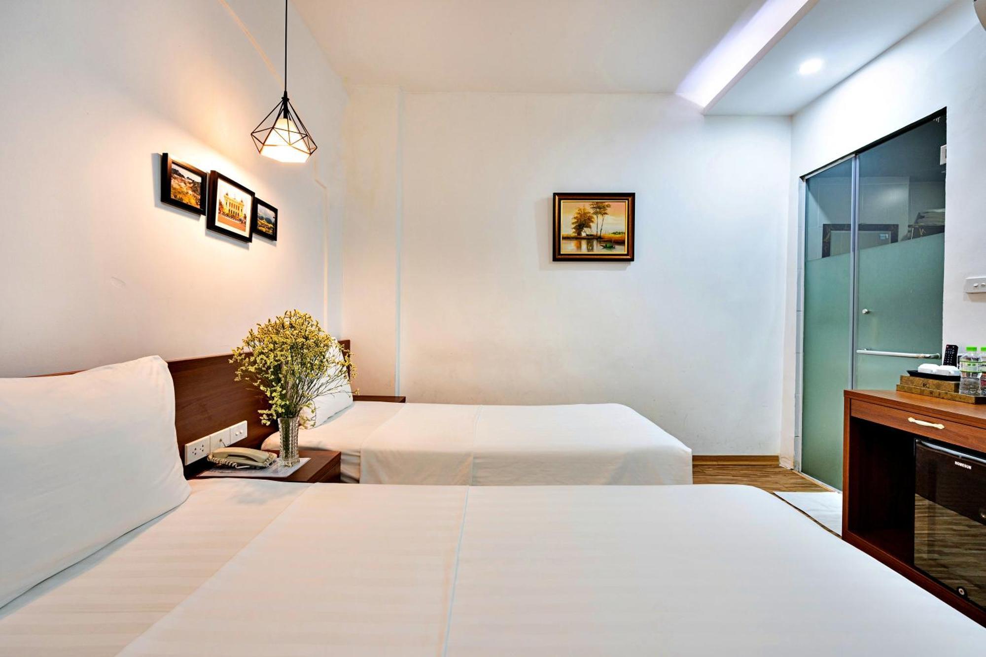 Serene Hotel Hanoi Bagian luar foto