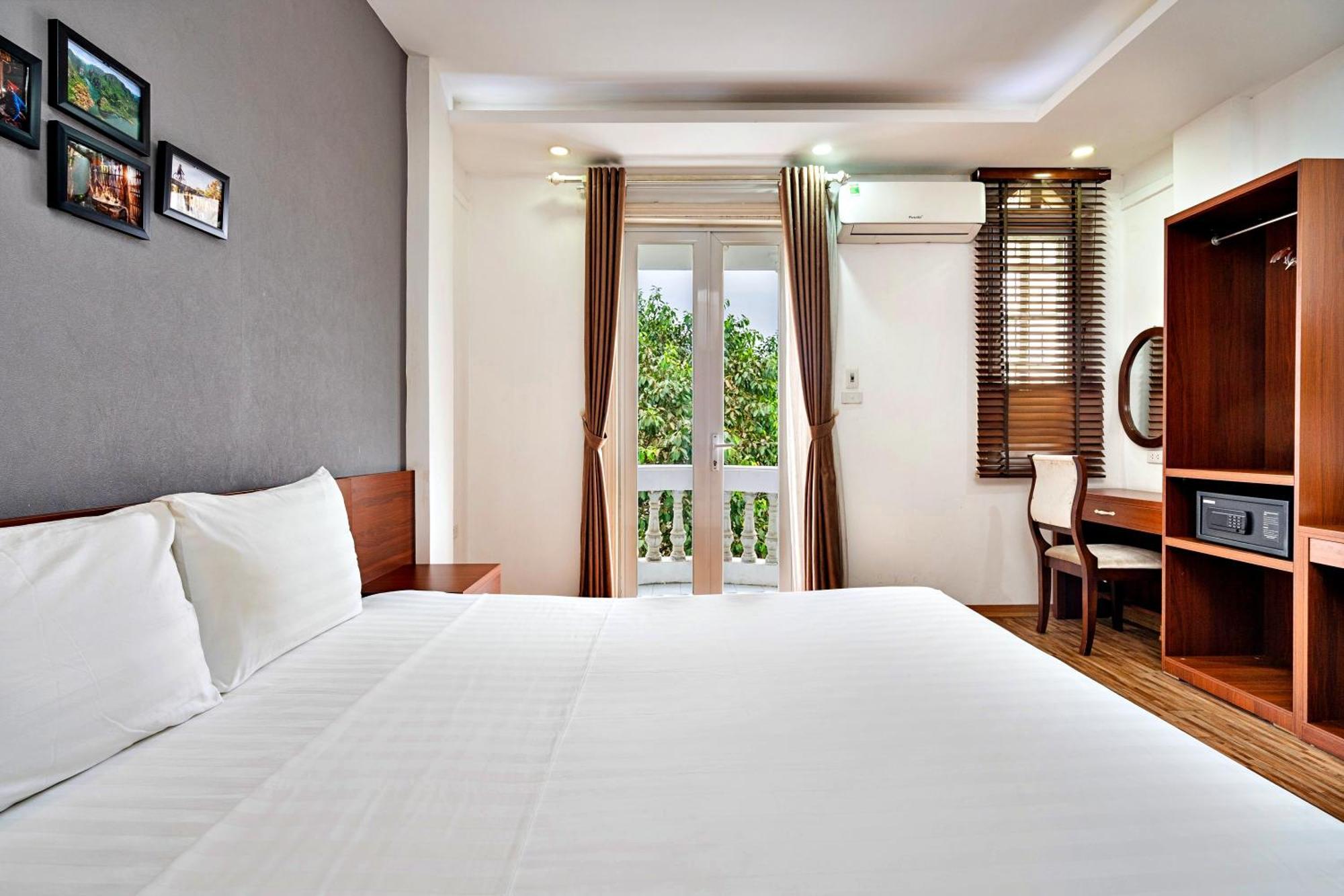 Serene Hotel Hanoi Bagian luar foto