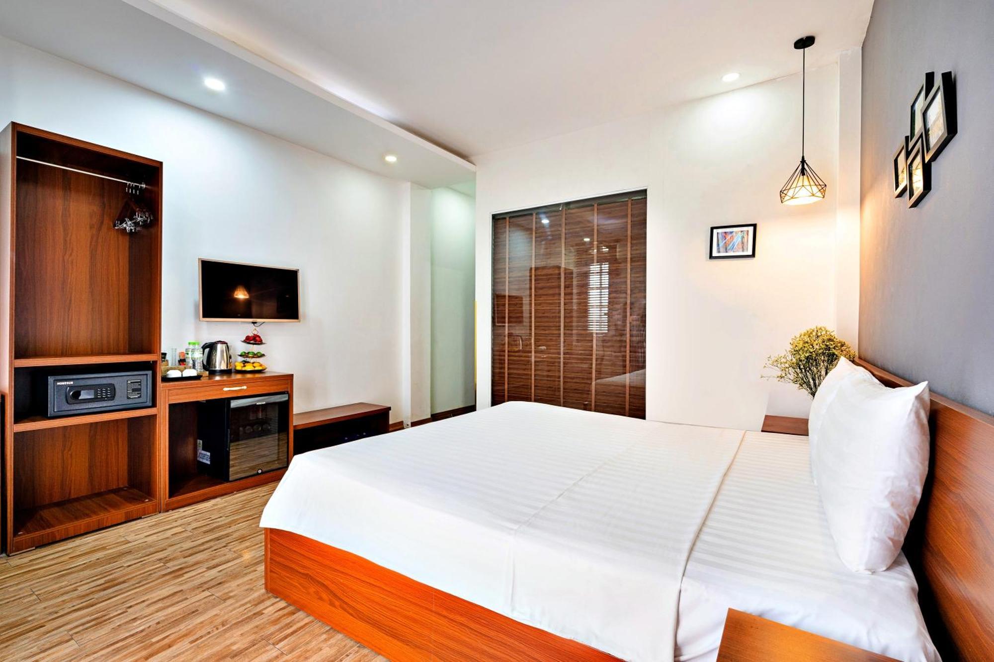 Serene Hotel Hanoi Bagian luar foto